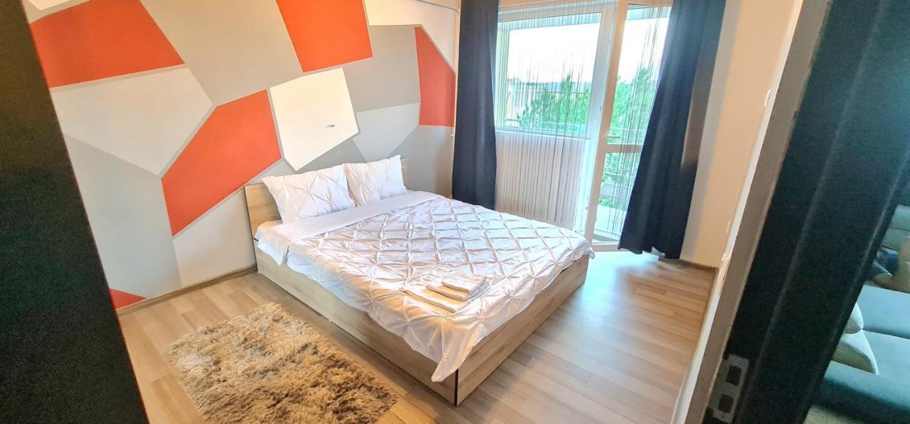 Ultracentral Apartments Bacau Ngoại thất bức ảnh