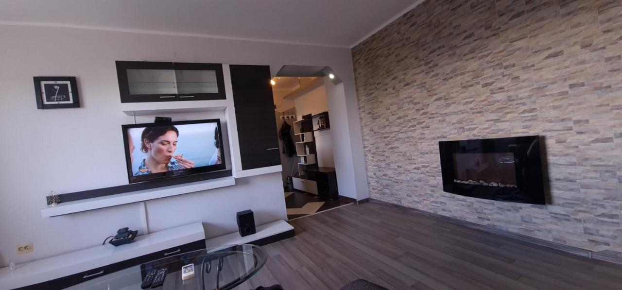 Ultracentral Apartments Bacau Ngoại thất bức ảnh